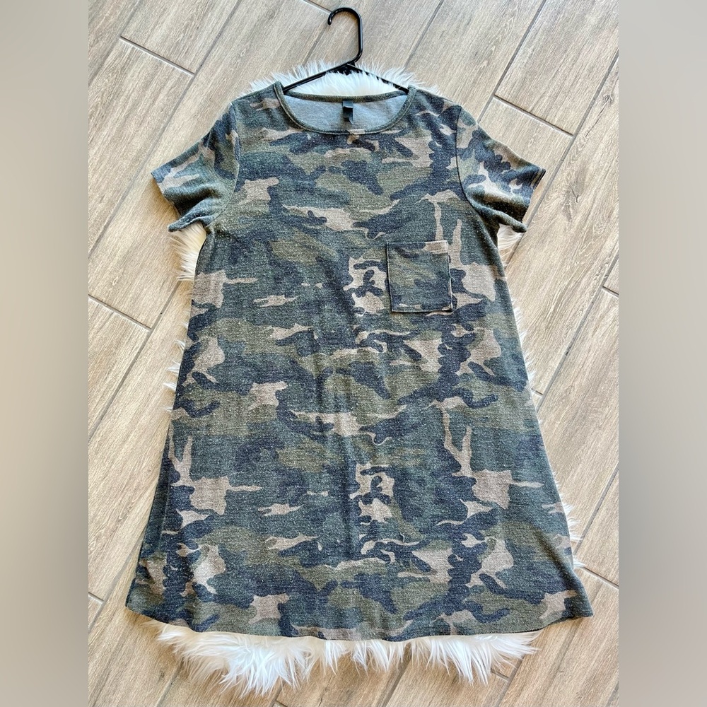 Distressed Camo Print T-Shirt Dress Women’s Size Medium by Alya